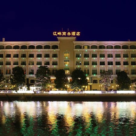 فندق تشونغشانفي  فندق ريفرسايد المظهر الخارجي الصورة